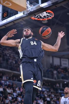Basketball : Turkish Euroleague match between LDLC ASVEL and Partizan Mozzart Bet Belgrade on november 14th, 2025 at the Astroballe (Villeurbanne, France) Armel TraorÃ from LDLC ASVEL with a dunk during the Turkish Airlines Euroleague match between LDLC ASVEL and Partizan Mozzart Bet Belgrade on november 14th, 2025 at the Astroballe (Villeurbanne, France)  Copyright: xCYRILxALISTERxLESTAGEx