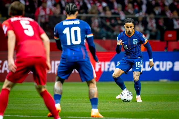 Netherlands forwarder Justin Kluivert during the match FOOTBALL EUROPEAN QUALIFIERS POLAND NETHERLANDS at the PGE Narodowy National Stadium for the FIFA World Cup 2026 UEFA Qualifiers Group G Matchday 9 season 2025 2026 in WARSAW, Poland on 14 november 2025, photo by Stefan Koops EYE4images DeFodi Images