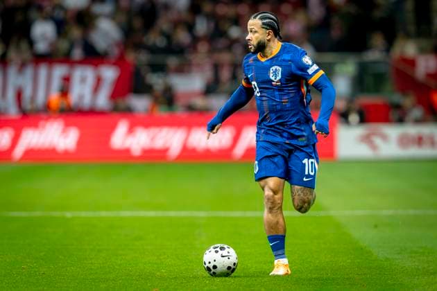 Netherlands forwarder Memphis Depay during the match FOOTBALL EUROPEAN QUALIFIERS POLAND NETHERLANDS at the PGE Narodowy National Stadium for the FIFA World Cup 2026 UEFA Qualifiers Group G Matchday 9 season 2025 2026 in WARSAW, Poland on 14 november 2025, photo by Stefan Koops EYE4images DeFodi Images