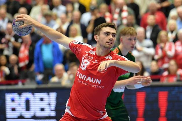 Florian Drosten MT Melsungen 18 on throw , GER, MT Melsungen TSV Hannover Burgdorf, Handball, 1 Bundesliga, Matchday 12, Season 2025 2026, 14 11 2025, GER, MT Melsungen TSV Hannover Burgdorf, Handball, 1 Bundesliga, Matchday 12, Season 2025 2026, 14 11 2025 Kassel Copyright: xEibner-Pressefotox xRolandxSippex EP_RSL