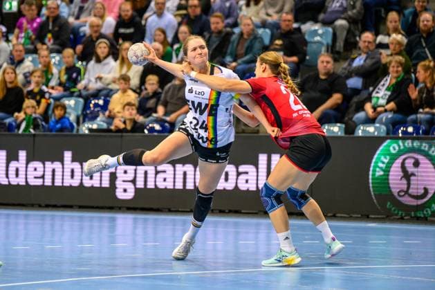 Handball Women EHF European League Women Qualification Round 3 Season 2025 2026 VfL Oldenburg vs HC Dalmatinka Ploce 14 11 2025 Wolff, Laurentia 24, VfL Oldenburg