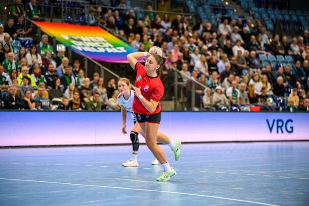 Handball Women EHF European League Women Qualification Round 3 Season 2025 2026 VfL Oldenburg vs HC Dalmatinka Ploce 14 11 2025 Jerkovic, Antea 9, HC Dalmatinka Ploce at seven meters, 7m