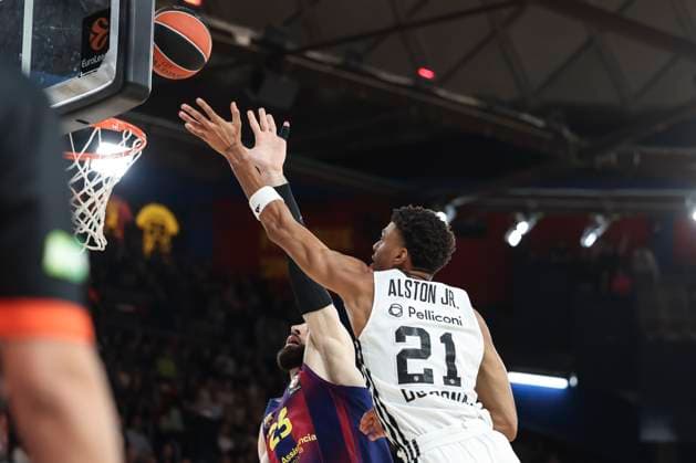 November 14, 2025, Barcelona, Barcelona, Spain: Derrick Alston Jr of Virtus Bologna in action during the EuroLeague Regular Season Round 11 match played between FC Barcelona, Barca and Virtus Bologna at Palau Blaugrana on November 14, 2025 in Barcelona, Spain. Barcelona Spain - ZUMAa181 20251114_zaa_a181_193 Copyright: xJavierxBorregox