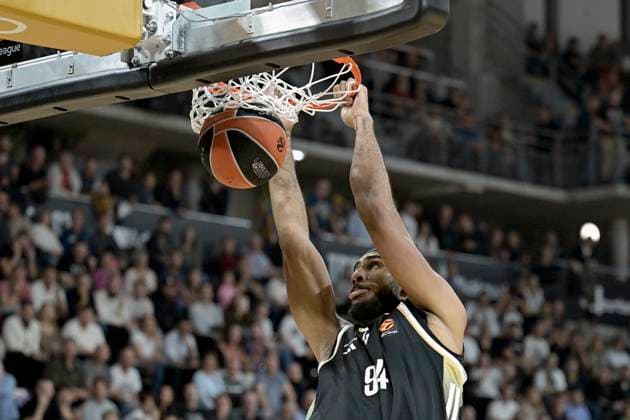 Basket - Euroligue - Asvel reçoit Belgrade à Villeurbanne le 14 11 25 PHOTOPQR LE PROGRES Maxime JEGAT - Villeurbanne 14 11 2025 - Basket - Euroligue - Asvel reçoit Belgrade à Villeurbanne le 14 11 25 -Armel Traore (Asvel) au cours du match opposant l Asvel (en noir) au Partizan Belgrade (en blanc) à l Astroballe à Villeurbanne et comptant pour la 11e journée de l Euroligue de basket. EuroLeague basketball on 14 November 2025 Villeurbanne Rhône Rhône-Alpes France  Copyright: xPHOTOPQR LExPROGRES MAXPPPxMaximexJEGATx 20251114LPL2805 20251114LPL2805
