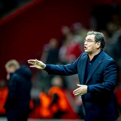 Poland trainer Jan Urban during the match FOOTBALL EUROPEAN QUALIFIERS POLAND NETHERLANDS at the PGE Narodowy National Stadium for the FIFA World Cup 2026 UEFA Qualifiers Group G Matchday 9 season 2025 2026 in WARSAW, Poland on 14 november 2025, photo by Stefan Koops EYE4images DeFodi Images