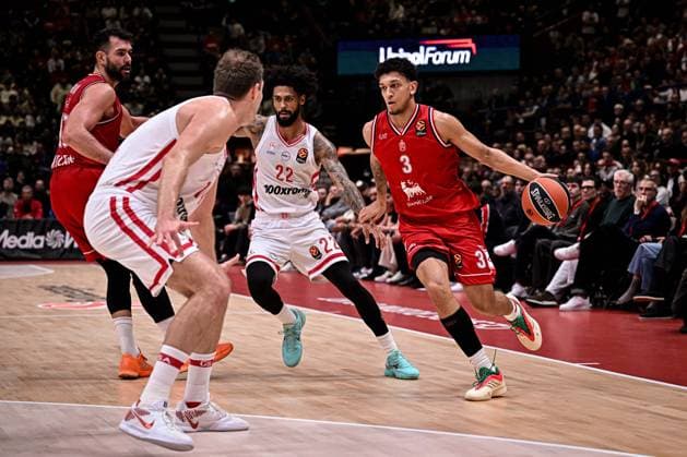 Basketball, EuroLeague, EA7 Emporio Armani Olimpia Mailand - Olympiakos Piräus Quinn Ellis EA7 Emporio Armani Olimpia Milano - Olympiacos Piraeus Turkish Airlines Euroleague 2025-26 Milano, 14 11 2025 Foto ClaudioDegaspari Ciamillo-Castoria Assago Unipol Forum Lombardia Italy  Copyright: xClaudioxxDegasparix
