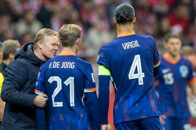 Poland v Netherlands - World Cup Qualifier Ronald Koema, Frenkie de Jong, Virgil van Dijk during the World Cup Qualifier match between Poland and Netherlands at National Stadium in Warsaw, Poland on November 14, 2025. NO SALES POLAND Warsaw Poland  Copyright: xAndrzejxIwanczukx originalFilename:iwanczuk-polandvn251114_npo7D.jpg