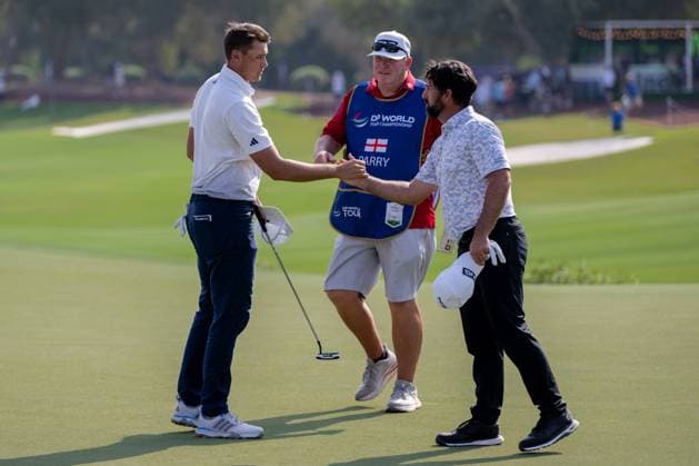 Ludvig Aberg SWE , John Parry ENG Round 2 of the DP World Tour Championship 2025, held at the Jumeirah Golf Estate, Earth Course, Dhabi, United Arab Emerites 13 16 November 2025 Dubai United Arab Emerites DP World Tour, Dp World Tour Championship 2025, Golf x11290x  Copyright: xWilliamxBrodin TTx DP World Tour Championship 2025