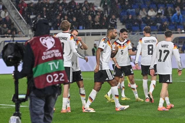 14 11 2025, xjrdrx, Football, World Cup Qualification 2026 Luxembourg Germany emspor, v l Nick Woltemade Germany jubilation, jubel, jubelt ueber das Tor, celebrate the goal, celebration DFL DFB REGULATIONS PROHIBIT ANY USE OF PHOTOGRAPHS as IMAGE SEQUENCES and or QUASI VIDEO Luxembourg