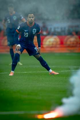 Netherlands forwarder Memphis Depay during the match FOOTBALL EUROPEAN QUALIFIERS POLAND NETHERLANDS at the PGE Narodowy National Stadium for the FIFA World Cup 2026 UEFA Qualifiers Group G Matchday 9 season 2025 2026 in WARSAW, Poland on 14 november 2025, photo by Stefan Koops EYE4images DeFodi Images