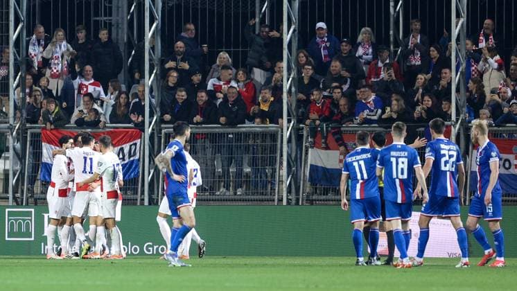Croatia v Faroe Islands - FIFA World Cup, WM, Weltmeisterschaft, Fussball 2026 Qualifier RIJEKA, CROATIA - NOVEMBER 14: Players of Croatia celebrate after Petar Musa scores for 2:1 during the FIFA World Cup 2026 qualifier match between Croatia and Faroe Islands at HNK Rijeka Stadium on November 14, 2025 in Rijeka, Croatia.  NelxPavletic PIXSELL