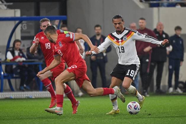 14 11 2025, xjrdrx, Football, World Cup Qualification 2026 Luxembourg Germany emspor, v l Laurent Jans Luxembourg, 18 , Dirk Carlson Luxembourg, 13 , Leroy Sane Germany DFL DFB REGULATIONS PROHIBIT ANY USE OF PHOTOGRAPHS as IMAGE SEQUENCES and or QUASI VIDEO Luxembourg