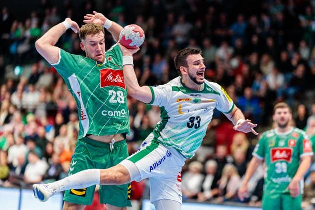 f l Tom Bergner GWD Minden, 28 , Luka Rogan SC DHfK Leipzig, 33 GER, GWD Minden vs SC DHfK Leipzig, Handball, 1 Bundesliga, Matchday 12, Season 2025 2026, 14 11 2025 GER, GWD Minden vs SC DHfK Leipzig, Handball, 1 Bundesliga, Matchday 12, Season 2025 2026, 14 11 2025 Luebbecke Copyright: xEibner-Pressefoto JanxRollingerx EP_JSK