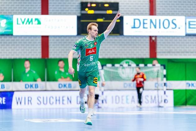 Florian Kranzmann GWD Minden, 05 cheers after scoring goal GER, GWD Minden vs SC DHfK Leipzig, Handball, 1 Bundesliga, Matchday 12, Season 2025 2026, 14 11 2025 GER, GWD Minden vs SC DHfK Leipzig, Handball, 1 Bundesliga, Matchday 12, Season 2025 2026, 14 11 2025 Luebbecke Copyright: xEibner-Pressefoto JanxRollingerx EP_JSK