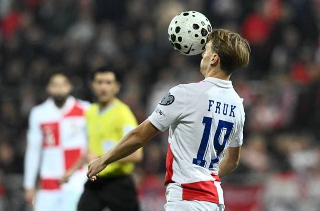 Croatia v Faroe Islands - FIFA World Cup, WM, Weltmeisterschaft, Fussball 2026 Qualifier RIJEKA, CROATIA - NOVEMBER 14: Toni Fruk of Croatia in action during the FIFA World Cup 2026 qualifier match between Croatia and Faroe Islands at HNK Rijeka Stadium on November 14, 2025 in Rijeka, Croatia.  MarkoxLukunic PIXSELL