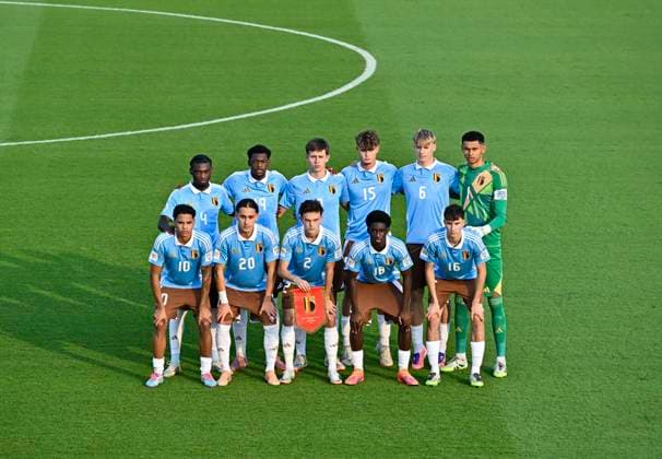 Portugal v Belgium : Round of 32- FIFA U-17 World Cup Qatar 2025 Starting players of Belgium pose for a group photo prior to theFIFA U-17 World Cup Qatar 2025 Round of 32 match between Portugal and Belgium in Doha, Qatar, on November 14, 2025. DOHA Qatar Copyright: xNOUSHADxTHEKKAYILx