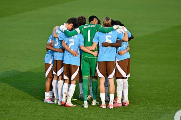 Portugal v Belgium : Round of 32- FIFA U-17 World Cup Qatar 2025 Starting players of Belgium gather prior to the FIFA U-17 World Cup Qatar 2025 Round of 32 match between Portugal and Belgium in Doha, Qatar, on November 14, 2025. DOHA Qatar Copyright: xNOUSHADxTHEKKAYILx