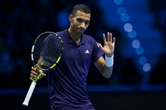 Nitto ATP, Tennis Herren Finals 2025 - Day Six Felix Auger-Aliassime of Canada looks dejected during his round robin singles match against Alexander Zverev of Germany during day six of the Nitto ATP Finals 2025. Felix Auger-Aliassime won 6-4, 7-6(4). Turin Italy Copyright: xNicolòxCampox