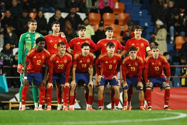 Under 21 Spain team group, Mannschaftsbild, Totale line-up (ESP), NOVEMBER 14, 2025 - Football Soccer : UEFA Under-21 Championship 2027 qualifying round match between U21, U 21 Spain - U21 San Marino at the Estadio Angel Carro in Lugo, Spain. Noxthirdxpartyxsales  aflo_310442484