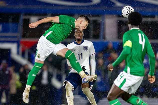 U21, U 21 England v U21 Republic of Ireland U21 UEFA EUROPEAN CHAMPIONSHIPS 14 11 2025. Republic of Ireland defender Sean Grehan (5) heads the ball away during the U21 UEFA EUROPEAN CHAMPIONSHIPS match between U21 England and U21 Republic of Ireland at the St Andrew s @ Knighthead Park, Birmingham, England on 14 November 2025. Editorial use only , Copyright: xManjitxNarotrax PSI-23213-0109