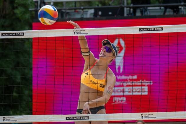 Beach Volleyball World Championships Adelaide, Australia 15 11 2025 ADELAIDE, AUSTRALIA NOVEMBER 15 Svenja Müller Player 1, GER during the Beach Volleyball World Championships at Adelaide on November 15, 2025 in Adelaide, Australia Copyright: xBEAUTIFULxSPORTS PeterxWeberx