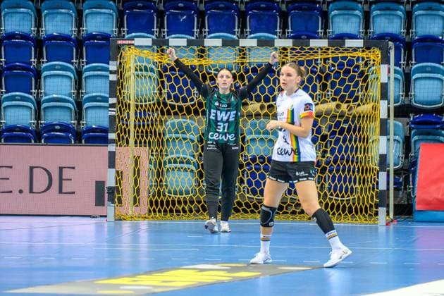 Handball Women EHF European League Women Qualification Round 3 Season 2025 2026 VfL Oldenburg vs HC Dalmatinka Ploce 14 11 2025 Alexandra Humpert 31, VfL Oldenburg