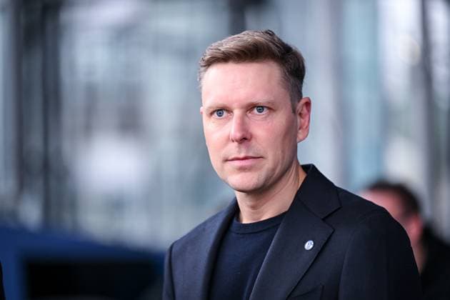 15 11 2025, Football, Test match, Season 2025 2026, General Meeting 2025 FC Schalke 04, Candidate Supervisory Board Johannes Struckmeier FC Schalke 04 xRHR PHOTO YYx Copyright: KROEGER RHR-FOTOx RHR-FOTO YY
