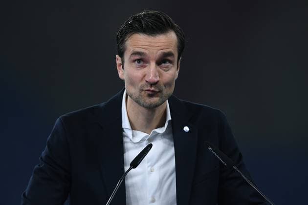 Soccer 2 Bundesliga General Meeting of FC Schalke 04 on 15 11 2025 in the Veltins Arena in Gelsenkirchen Matthias Tillmann Chairman of the Board Schalke xRx