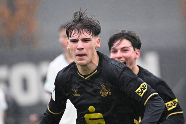 15 11 2025, Football U17 DFB Youth League, Preliminary Round, Group G, Season 2025 2026, Borussia Moenchengladbach 1 FC Koeln at the Fohlenstadion in Moenchengladbach Luca Mijatovic 1 FC Koeln U17, 11 celebrates his goal for 3 2 Photo Kirchner Media Thomas Haesler Copyright: xKirchner-Media ThomasxHaeslerx
