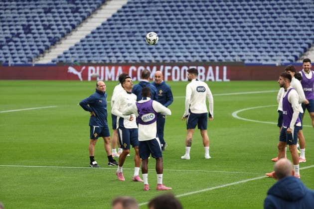 National Portugal team during the training ahead of the match between Portugal and Armenia, valid for qualification for the World Cup 2026 at Estadio do Drag‹o on 15 November 2026 Porto Estadio do Dragao Porto Portugal Copyright: xIMAGOx xPRIMExSPORTSxIMAGESx xFILIPExOLIVEIRAx