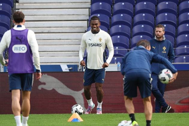 Rafael Leao ( Portugal national team, Nationalteam ) during the training ahead of the match between Portugal and Armenia, valid for qualification for the World Cup 2026 at Estadio do Drag‹o on 15 November 2026 Porto Estadio do Dragao Porto Portugal Copyright: xIMAGOx xPRIMExSPORTSxIMAGESx xFILIPExOLIVEIRAx
