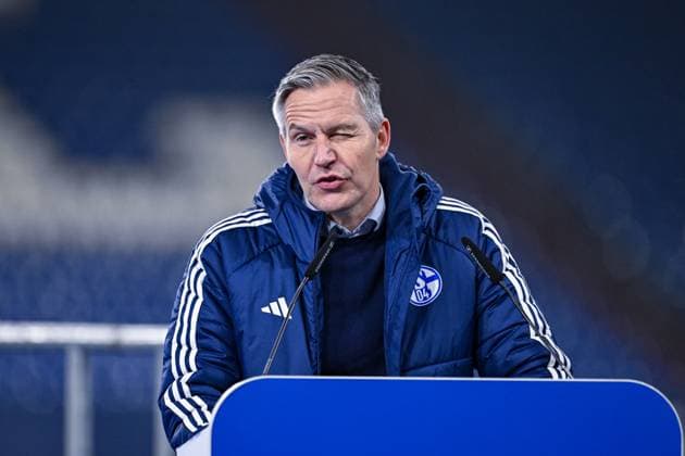 15 11 2025, Football, Test match, Season 2025 2026, General Meeting 2025 FC Schalke 04, Chairman of the Supervisory Board Axel Hefer FC Schalke 04 winks, xRHR PHOTO YYx Copyright: KROEGER RHR-FOTOx RHR-FOTO YY