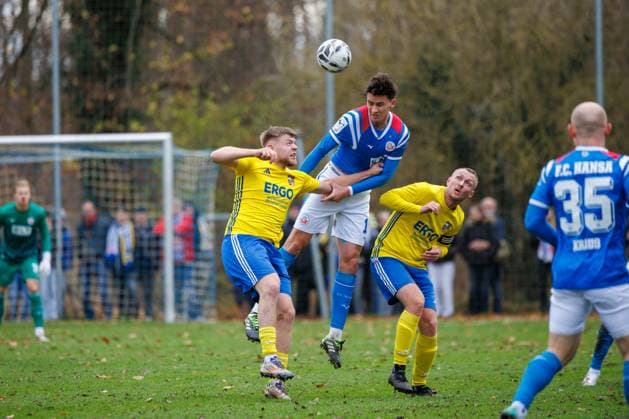 from l Max Rocher Penzlin , Lukas Wallner Rostock , Dennis Ahrndt Penzlin GER, Penzliner SV vs FC Hansa Rostock, Football, Men, State Cup Lübzer Pilscup, Round of 16, Season 2025 2026, 15 11 2025 Penzlin Data Experts Sportpark Mecklenburg Vorpommern Germany