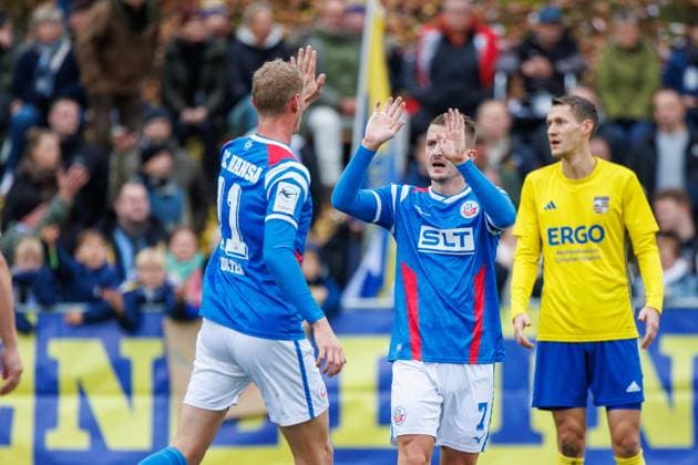 Goal celebration 0 1 left Goal scorer Emil Frost Holten Rostock with Nico Neidhart Rostock GER, Penzliner SV vs FC Hansa Rostock, Football, Men, Landespokal Lübzer Pilscup, Round of 16, Season 2025 2026, 15 11 2025 Penzlin Data Experts Sportpark Mecklenburg Vorpommern Germany