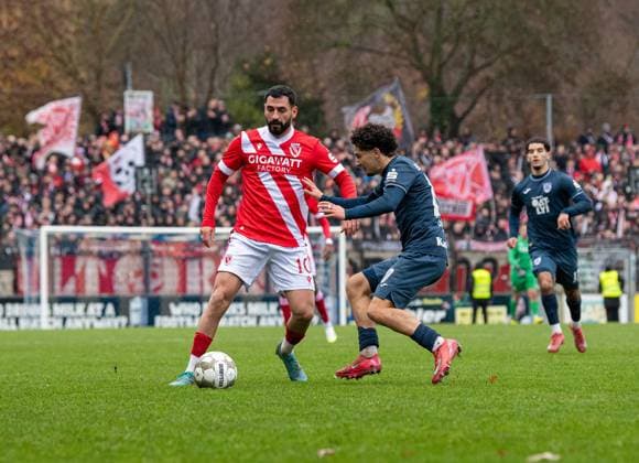 Football, Men, Season 2025 2026, Brandenburg State Cup quarter-finals , SV Babelsberg 03 FC Energie Cottbus, v l Tolcay Cigerci Energie Cottbus , Maurice Covic Babelsberg , 15 11 2025, Copyright: xSebastianxRäppold MatthiasxKochx