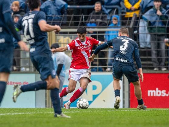 Soccer, Men, Season 2025 2026, Brandenburg State Cup Quarterfinals , SV Babelsberg 03 FC Energie Cottbus, f l Philipp Zeiger Babelsberg , Can Moustfa Energie Cottbus , Jannis Lang Babelsberg , 15 11 2025, Copyright: xSebastianxRäppold MatthiasxKochx