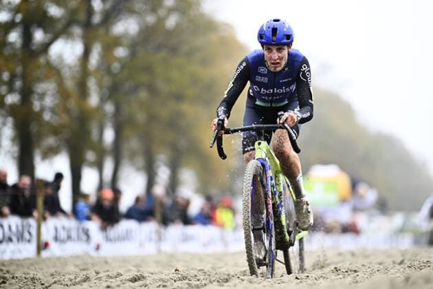 Dutch Lucinda Brand pictured in action during the women s race of the Superprestige Merksplas cyclocross event, fourth stage (4 8) of the Superprestige cyclocross cycling competition, Saturday 15 November 2025, in Merksplas. JASPERxJACOBS  x141765063x