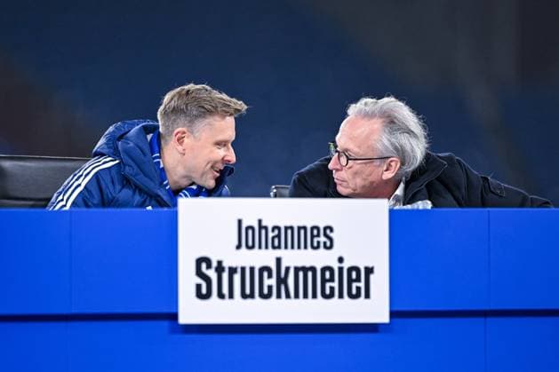 15 11 2025, Football, Test match, Season 2025 2026, General Assembly 2025 FC Schalke 04, Candidate Supervisory Board Johannes Struckmeier FC Schalke 04 , New member of the Supervisory Board Stefan Hegmanns FC Schalke 04 , xRHR PHOTO YYx Copyright: KROEGER RHR-FOTOx RHR-FOTO YY
