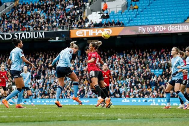 Manchester City Women v Manchester United, ManU Women Barclays Women s Super League Rebecca Knaak of Manchester City Women scores her teams first goal during the Barclays Women s Super League match at the Etihad Stadium, Manchester UK Newspapers OUT Copyright: xMaxxTomlinsonx FIL-22504-0009