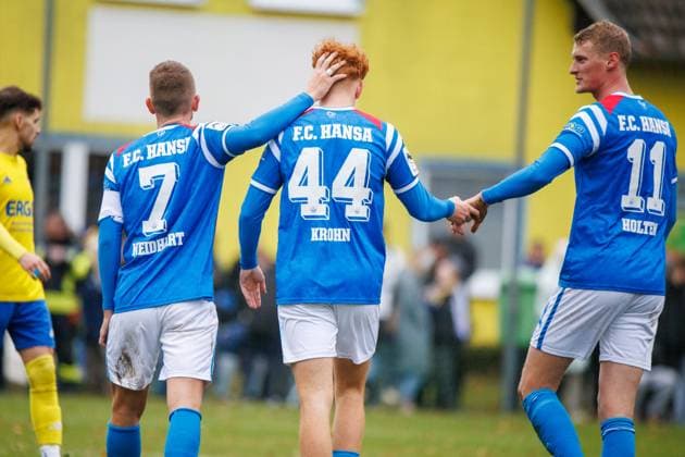 Goal celebration 0 5 v l Nico Neidhart Rostock , Goalscorer Tim Krohn Rostock and Emil Frost Holten Rostock GER, Penzliner SV vs FC Hansa Rostock, Football, Men, Landespokal Lübzer Pilscup, Round of 16, Season 2025 2026, 15 11 2025 Penzlin Data Experts Sportpark Mecklenburg Vorpommern Germany
