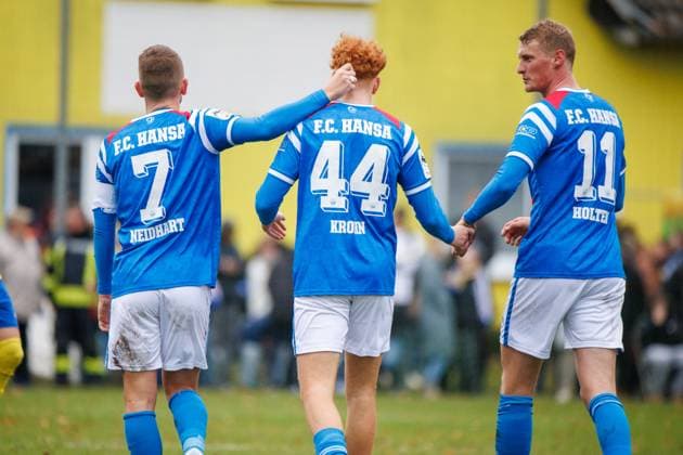 Goal celebration 0 5 v l Nico Neidhart Rostock , Goalscorer Tim Krohn Rostock and Emil Frost Holten Rostock GER, Penzliner SV vs FC Hansa Rostock, Football, Men, Landespokal Lübzer Pilscup, Round of 16, Season 2025 2026, 15 11 2025 Penzlin Data Experts Sportpark Mecklenburg Vorpommern Germany