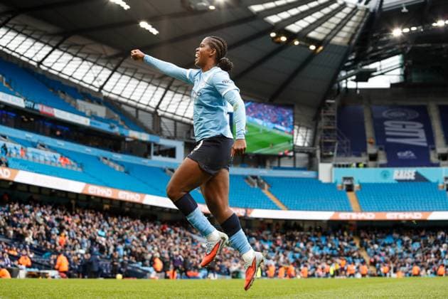Manchester City Women v Manchester United, ManU Women Barclays Women s Super League Khadija Shaw of Manchester City Women scores her teams second goal during the Barclays Women s Super League match at the Etihad Stadium, Manchester UK Newspapers OUT Copyright: xMaxxTomlinsonx FIL-22504-0024