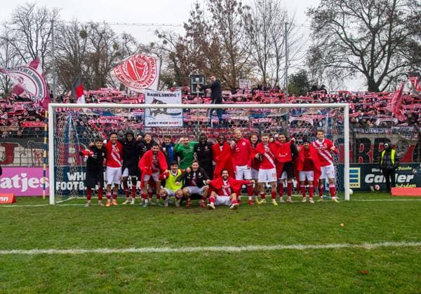 Football, Men, Season 2025 2026, Brandenburg State Cup quarter-finals, SV Babelsberg 03 FC Energie Cottbus, Cottbus cheering after the final whistle, 15 11 2025, Copyright: xSebastianxRäppold MatthiasxKochx