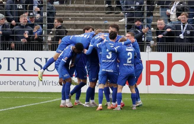 Goal celebration 1 5 by Oliver Schmitt SV Meppen Football, Men, Season 2025 2026, RL Nord, VfB Luebeck vs SV Meppen DFL REGULATIONS PROHIBIT ANY USE OF PHOTOGRAPHS AS IMAGE SEQUENCES AND OR QUASI VIDEO