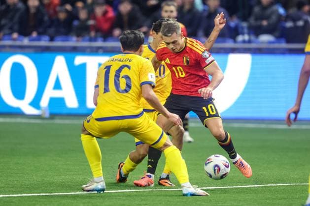 Kazakhstan Yerkin Tapalov and Belgium s Leandro Trossard fight for the ball during a soccer game between Kazakhstan and Belgium s Red Devils, Saturday 15 November 2025 in Astana, Kazakhstan, qualification game 7 8 for the 2026 FIFA World Cup, WM, Weltmeisterschaft, Fussball VIRGINIExLEFOUR  x141775641x