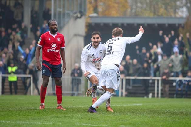 Büderich, Germany, 15 11 25 Jannik Schulte celebrates after scoring the winning goal during the Lower Rhine Cup quarter-final between FC Büderich and Wuppertaler SV at Stadion am Eisenbrand Büderich Stadion am Eisenbrand North Rhine Westphalia Germany Copyright: xBrauer-Fotoagenturx xAdrianxSchlx