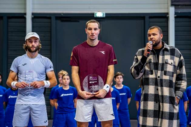 TENNIS : Finale All In Open Auvergne Rhone-Alpes - Decines - 15 11 2025 Jan-Lennard STRUFF remporte la finale face Ã Liam BROADY lors du tournoi ATP, Tennis Herren Challenger 75 au ALL IN Country Club Ã DÃ cines-Charpieu le 15 11 2025. Photo Sandrine Thesillat PeNewZ  Copyright: xSandrinexThesillatx
