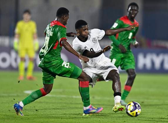 Germany v Burkina Faso: Round of 32- FIFA U-17 World Cup Qatar 2025 Jeremiah Mensah of Germany and Alassana Bagayogo of Burkina Faso in action during the FIFA U-17 World Cup Qatar 2025 Round of 32 match between Germany and Burkina Faso in Doha, Qatar, on November 15, 2025. DOHA Qatar Copyright: xNOUSHADxTHEKKAYILx