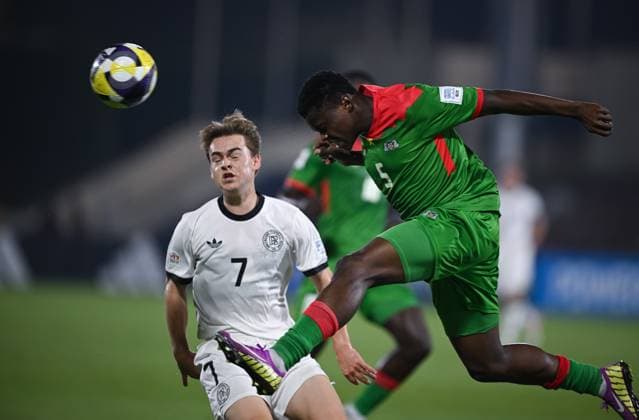 Football, Junior U 17 World Cup 2025 Doha Qatar Round of 16 15 11 2025 Match 83 Germany Burkina Faso Benjamin Ley left, Germany v Fadil Barro right, Burkina Faso