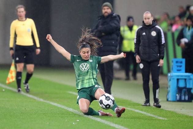 VfL vs Freiburg, DFB Pokal Women Wolfsburg, 15 11 2025, FOOTBALL VfL Wolfsburg vs SC Freiburg, DFB Pokal Women, Round of 16, Season 2024 25 Judit Pujols VfL Wolfsburg Wolfsburg